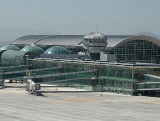 Adnan Menderes Havalimanı’na ikinci pist önerisi
